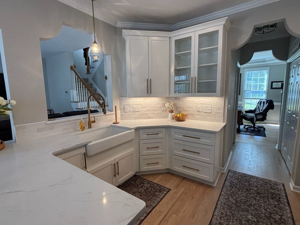 Gallery photos for Modern Kitchen Upgrade with Sleek Fixtures: Image #1